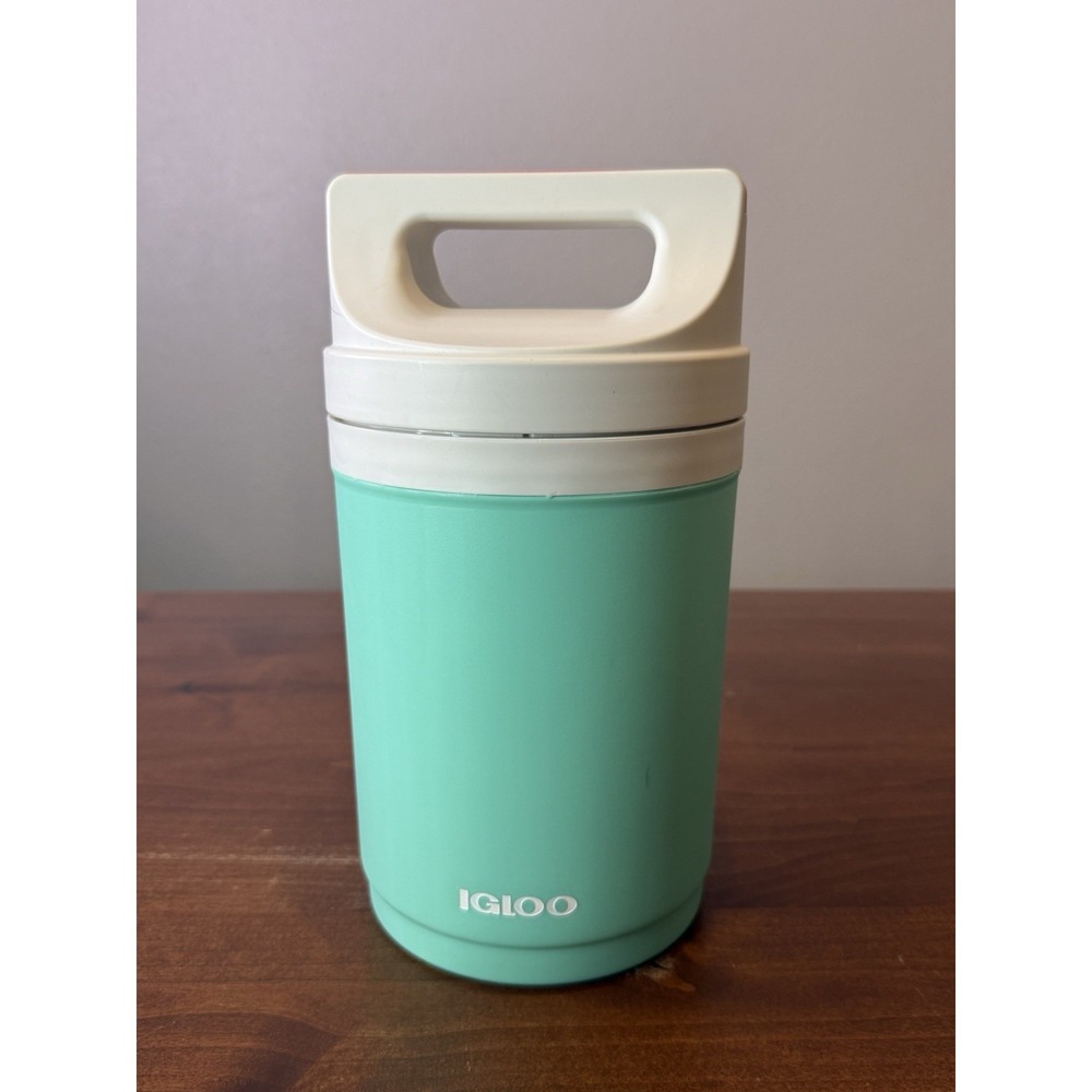 IGLOO 64 Oz Playmate Jug With Flip Drinking Spout-In Excellent Condition!